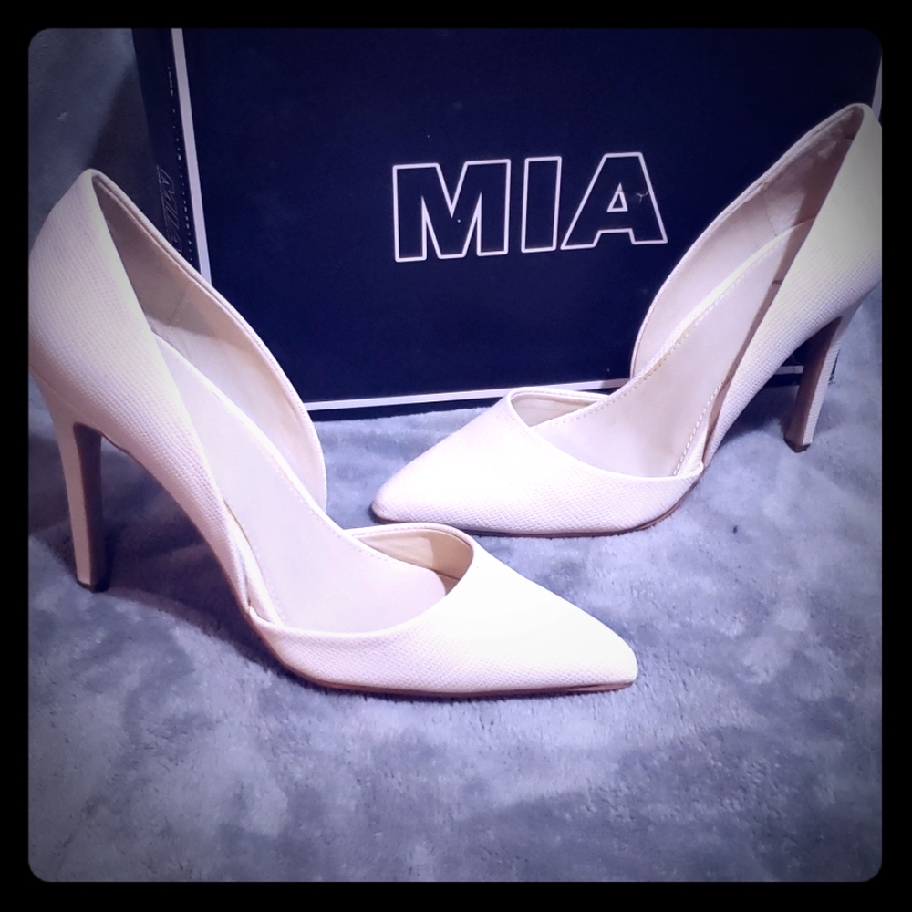 Off white heels
